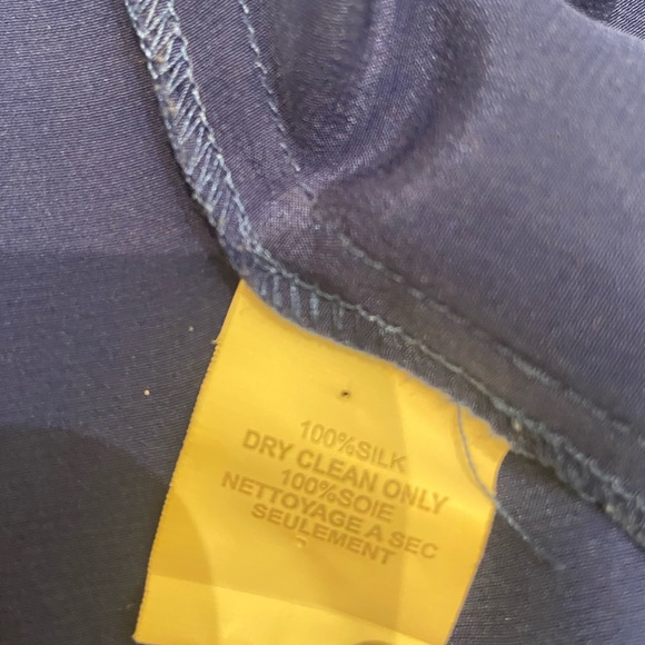 Trina Turk 100% silk blouse, blue with black detail - Picture 3 of 3